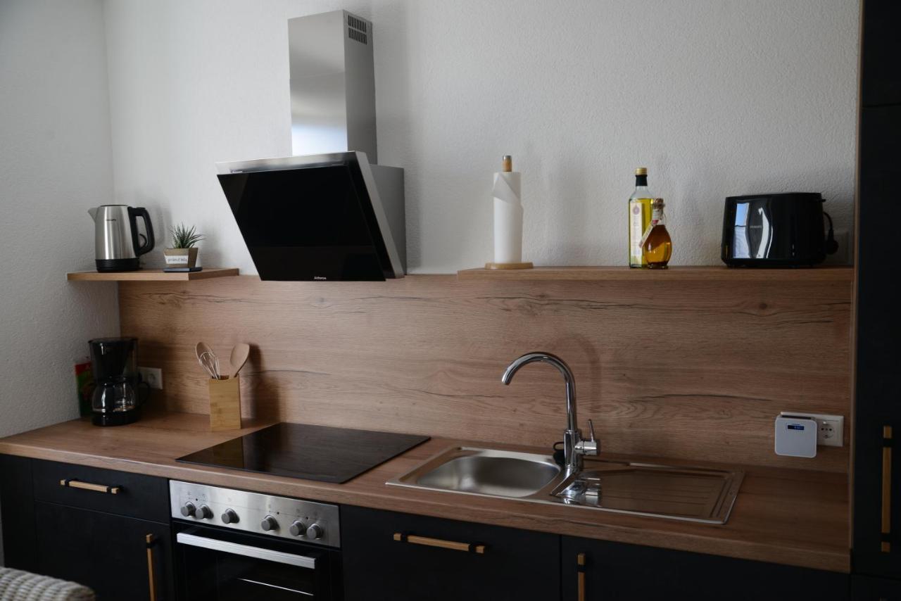 דאון Ferienwohnung Die Alte Schule מראה חיצוני תמונה
